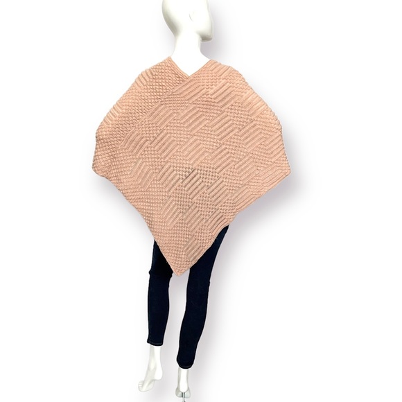 Chico’s Textured Poncho - Picture 2 of 9